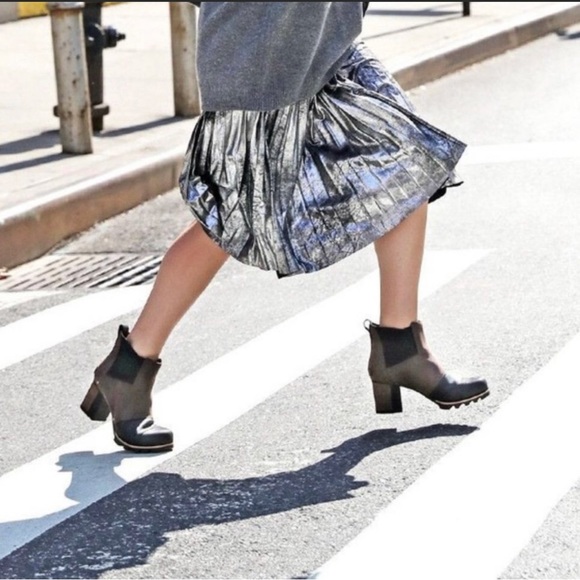 SOREL Addington Burgundy Suede Leather Chelsea Boot - Picture 3 of 12